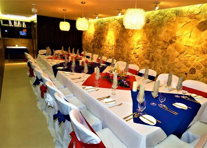 La Mansion Inn